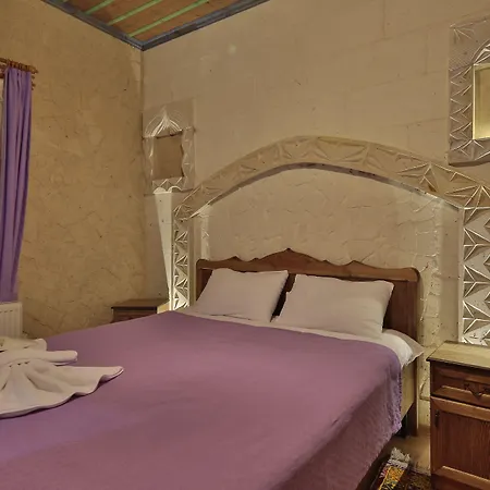 Ξενοδοχείο Relic House 2*