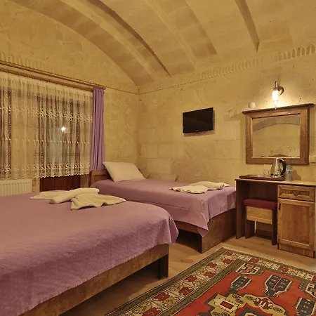 Relic House Γκόρεμε