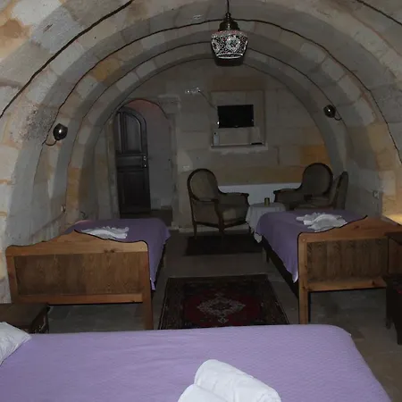 Relic House فندق