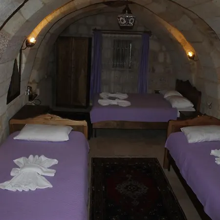 Relic House فندق