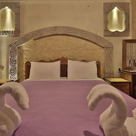 Relic House Hotel 2*