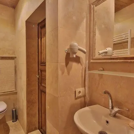 Relic House غوريمِيه
