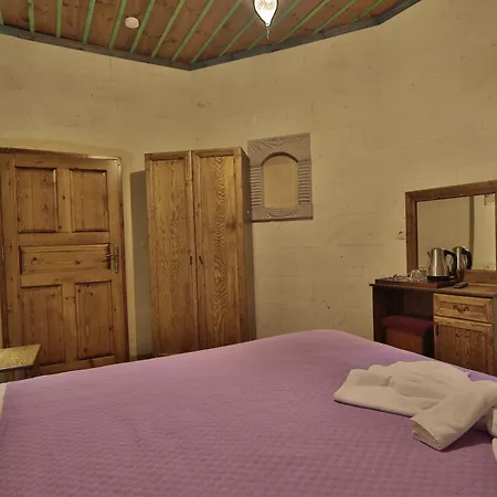 فندق Relic House 2*