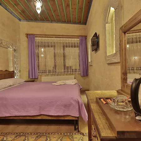 Relic House Hotel 2*