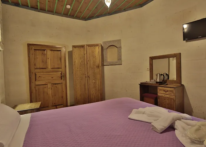 Отель Relic House 2*