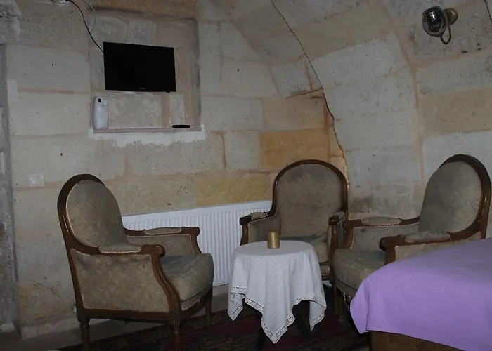 Отель Relic House 2*