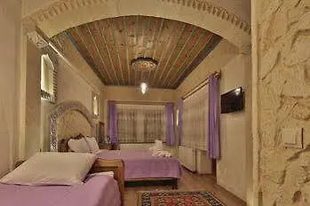 Relic House Отель 2*